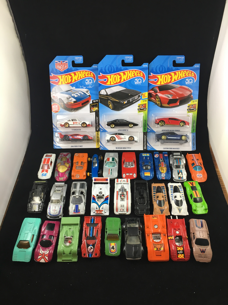 Highlights on the top row: Porsche 910, Porsche 917, Porsche 935. 2nd row: Porsche 935/78, Porsche 936, 2 1969 Porsche 917s. Bottom row: Alfa Romeo 33, 2 Porsche 917/30s, Mercedes C111